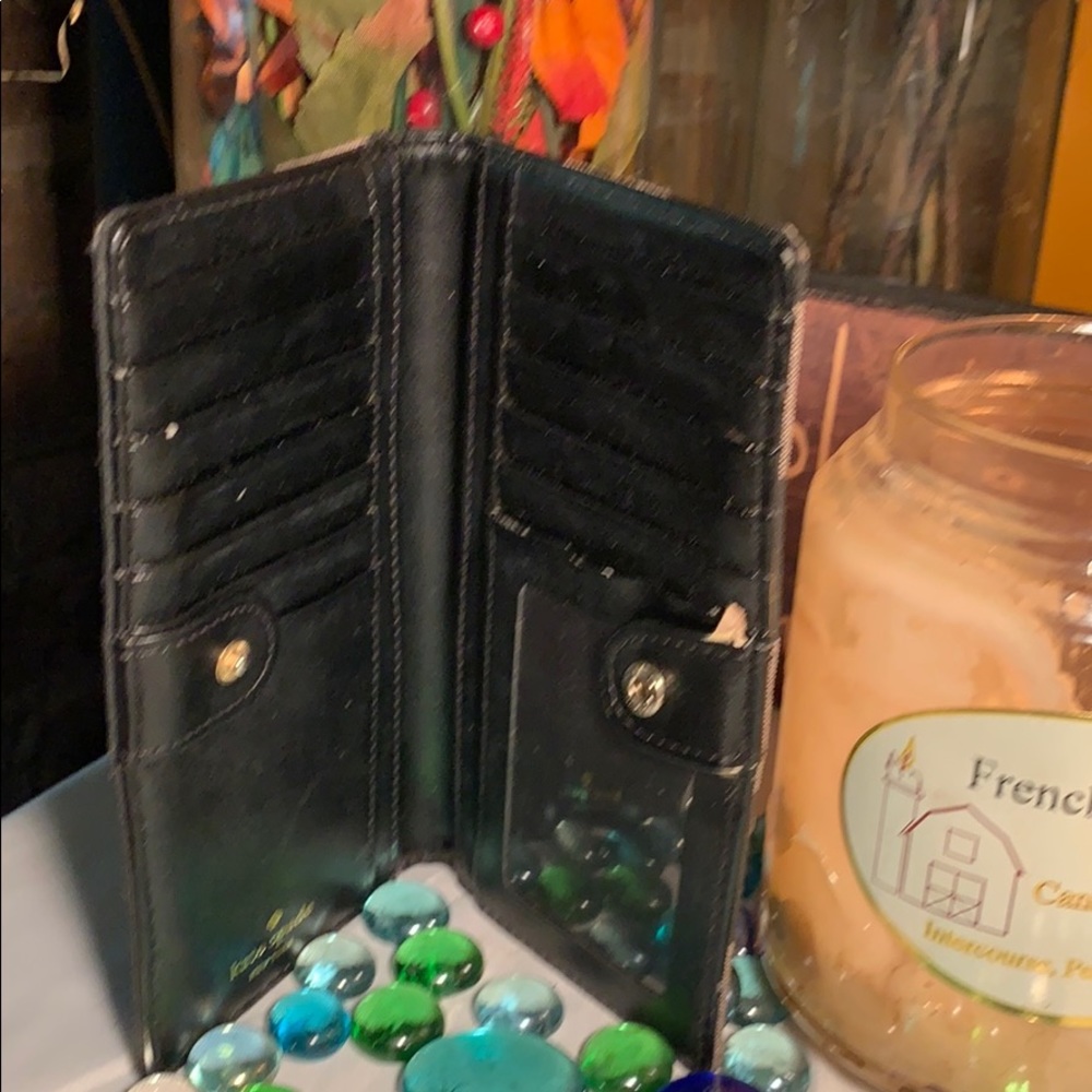 Kate Spade Wallet - Picture 8 of 8